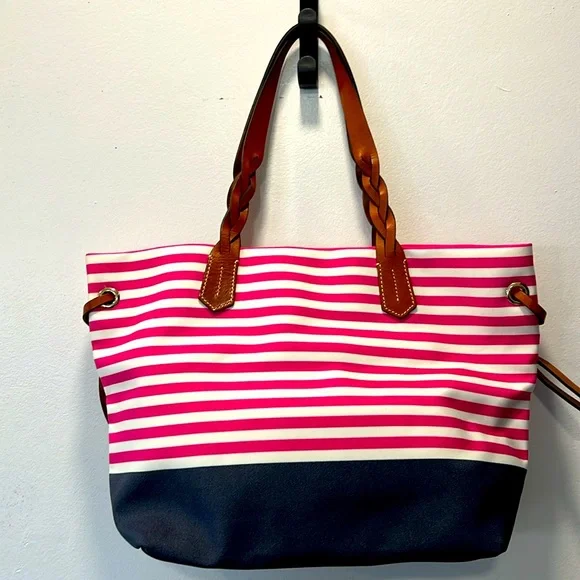 🆕DOONEY & BOURKE Shopper TOTE-Cloth w/Leather Handles-Key clasp inside - Picture 4 of 12